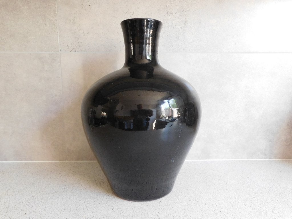 Bol Vaas D39xH33 cm. Aardewerk Zwart, Ophalen