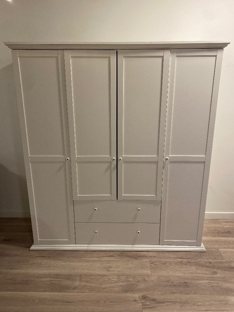 JYSK Fredensborg Kledingkast, 200 cm of meer, 150 tot 200 cm, Zo goed als nieuw, 50 tot 75 cm