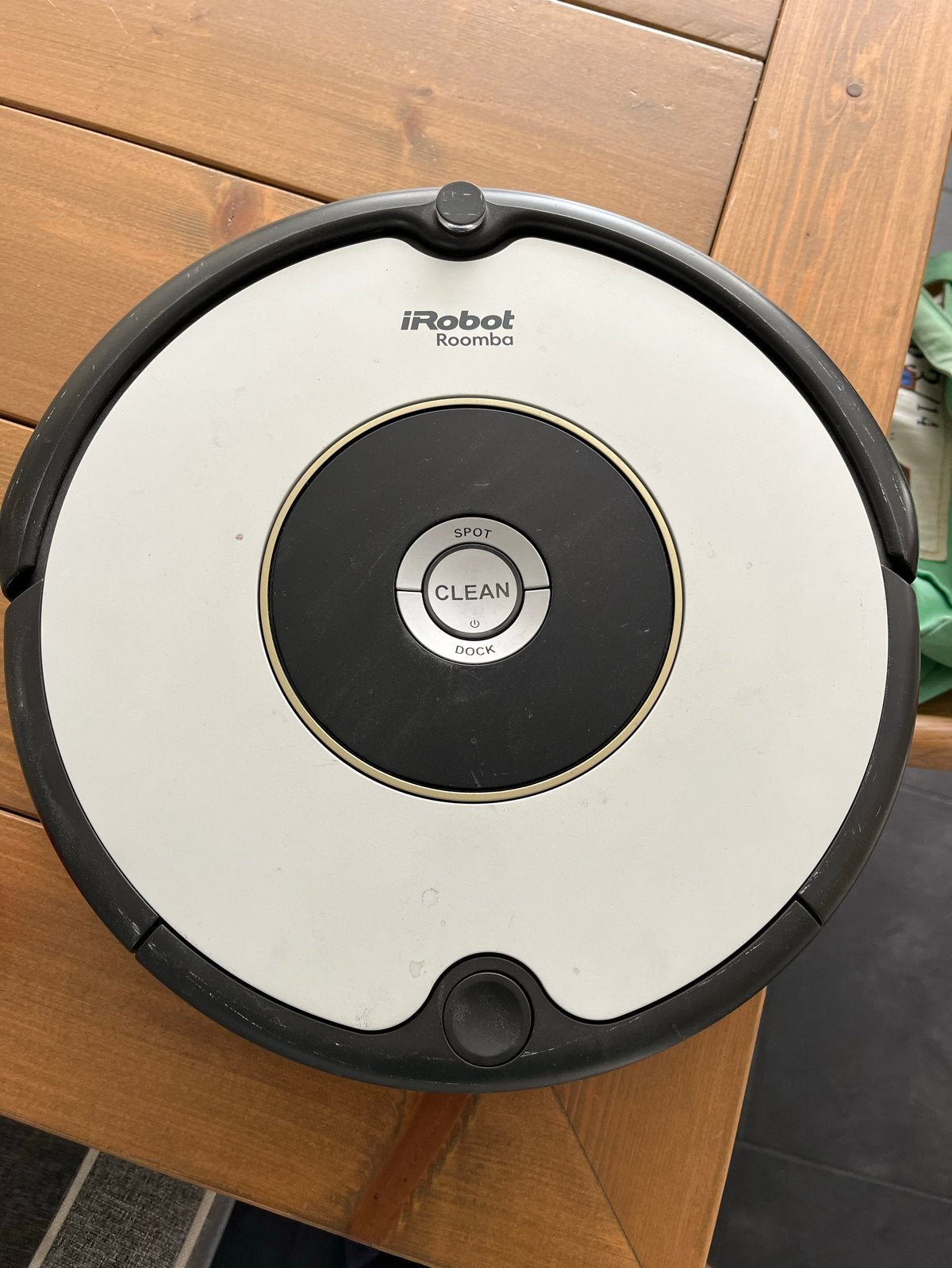 iRobot Roomba Robotstofzuiger 605 compleet met lader, Gebruikt, IRobot, Robotstofzuiger, Reservoir