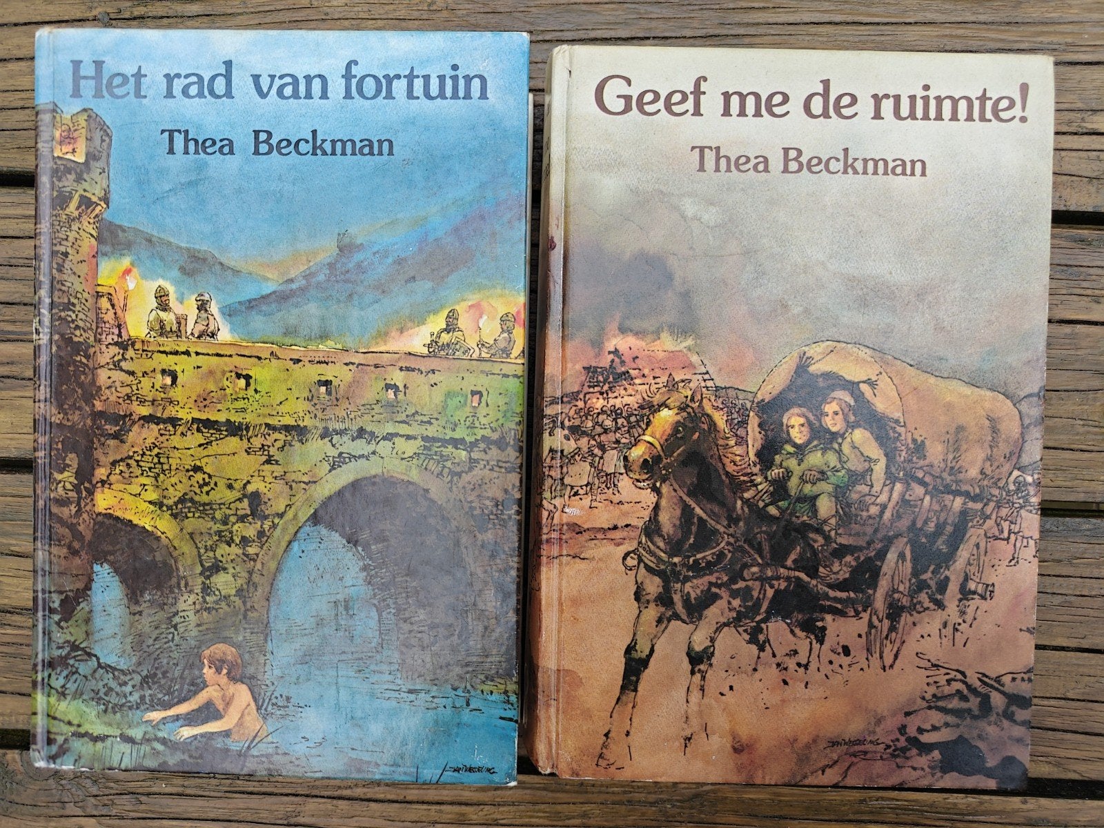 Deel 1 en 3 van de serie: De honderd jarige oorlog., Boeken, Ophalen of Verzenden, Gelezen
