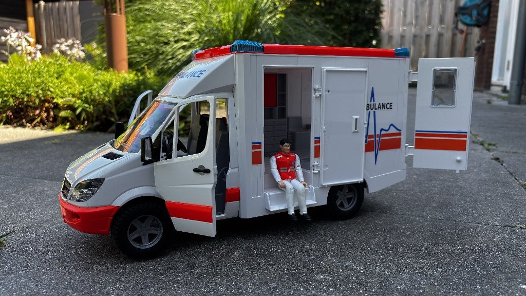 Bruder Mercedes Sprinter Ambulance, Ophalen of Verzenden, Gebruikt