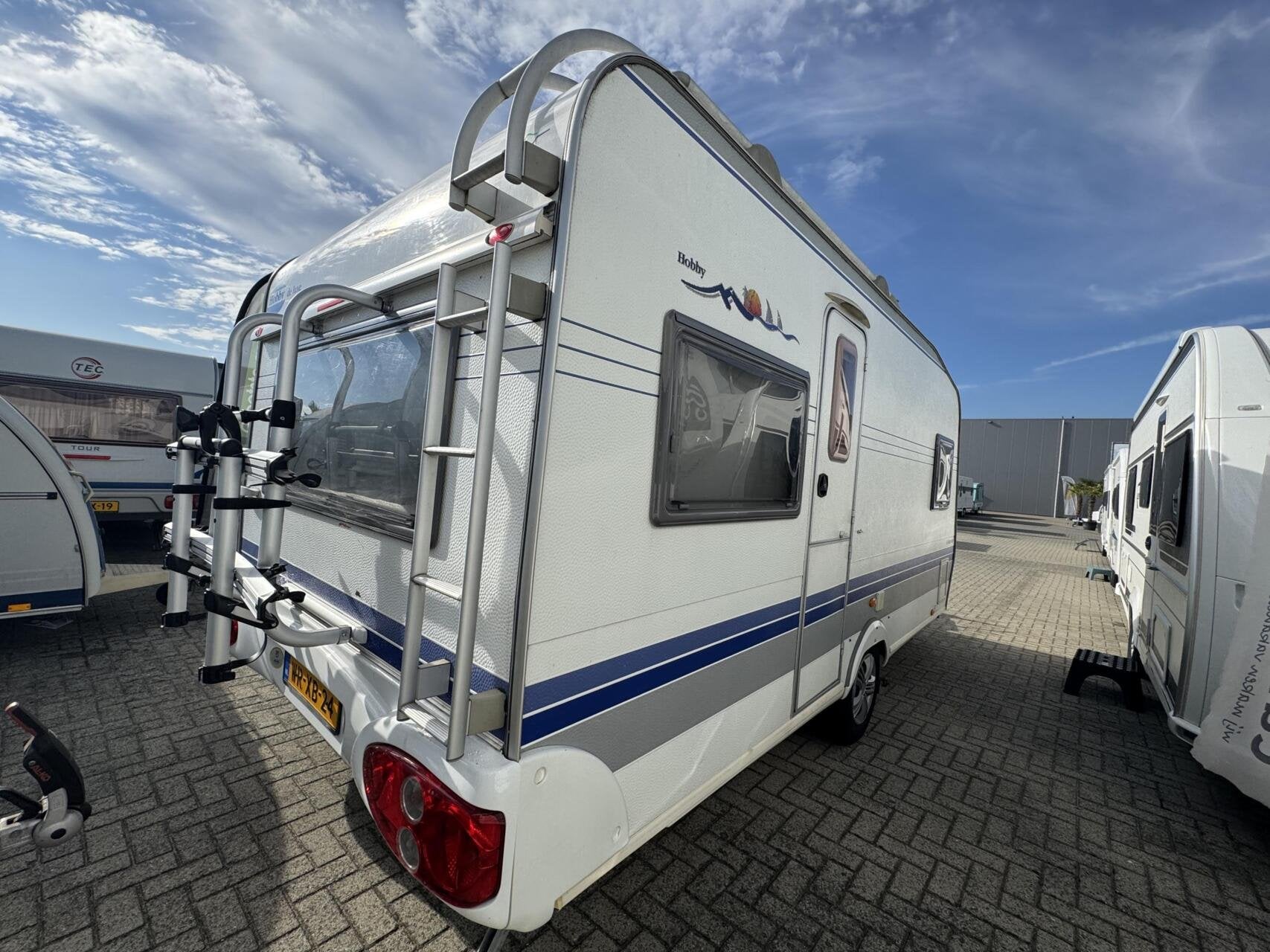Hobby 460 UFE DE LUXE, FRANSBED, RONDZIT, MOVER, Rondzit, Hobby, Bedrijf, 6 tot 7 meter