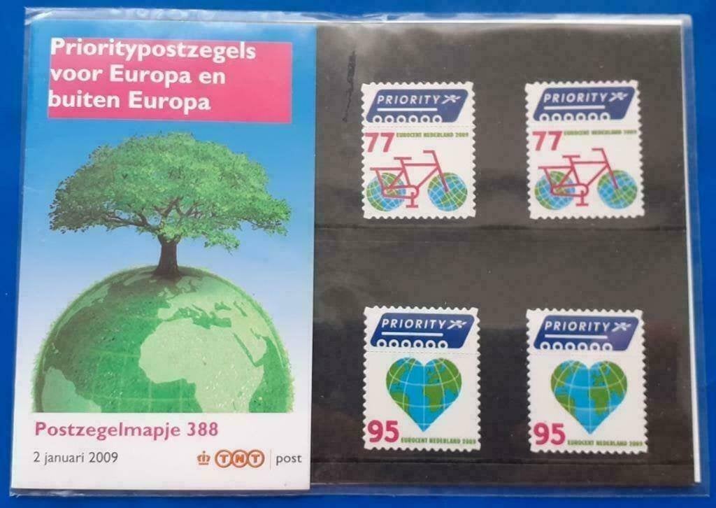 Postzegelmapje 388 - Priorityzegels voor- en buiten Europa, Verzenden, Na 1940, Postfris