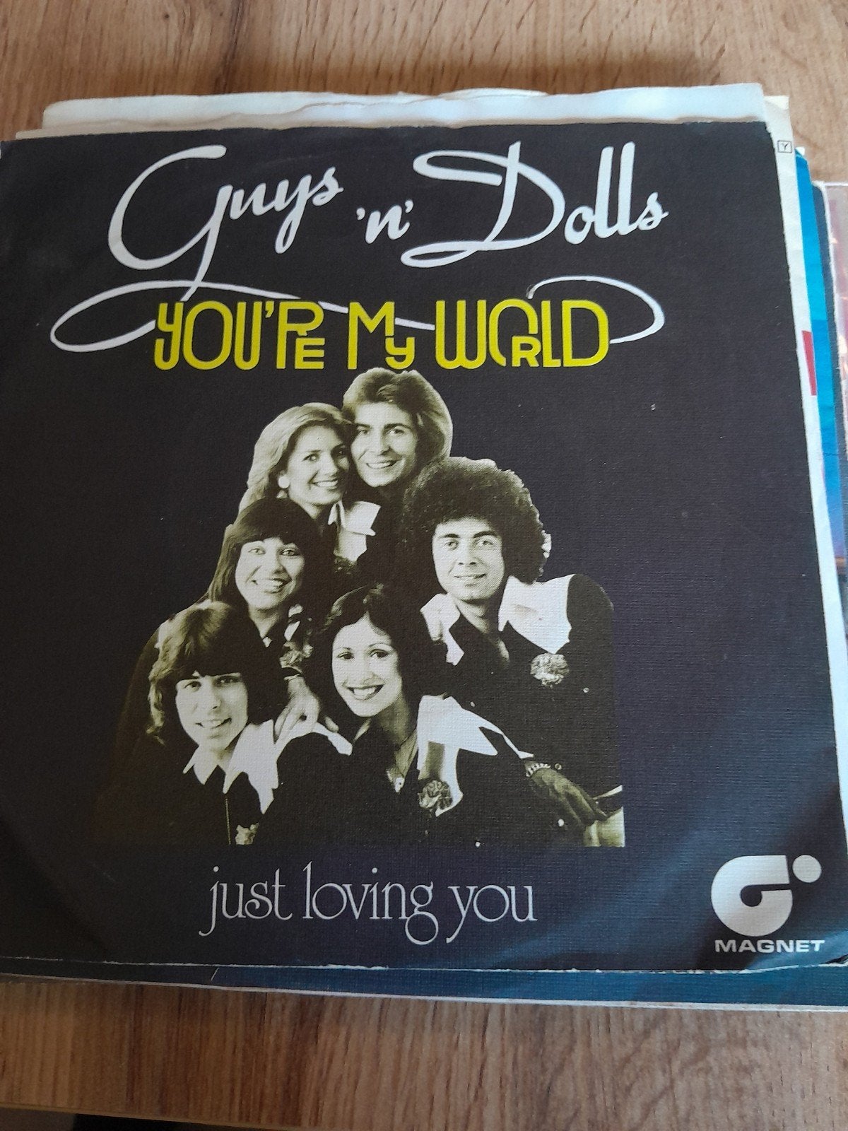 guys ,n, dolls 7inch you,re my world, Cd's en Dvd's, Ophalen of Verzenden, Zo goed als nieuw, Pop