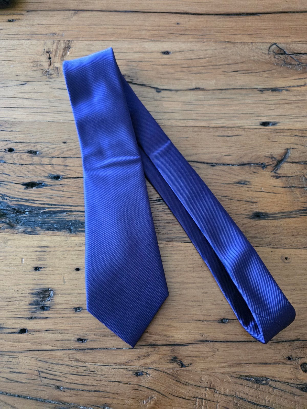 Te koop nieuwe paarse heren stropdas, Kleding | Heren, Stropdassen, Ophalen of Verzenden, Nieuw, Paars, Effen