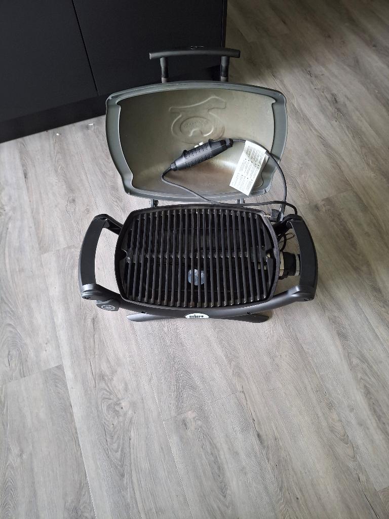 bbq elecrisch, Ophalen, Zo goed als nieuw, Weber