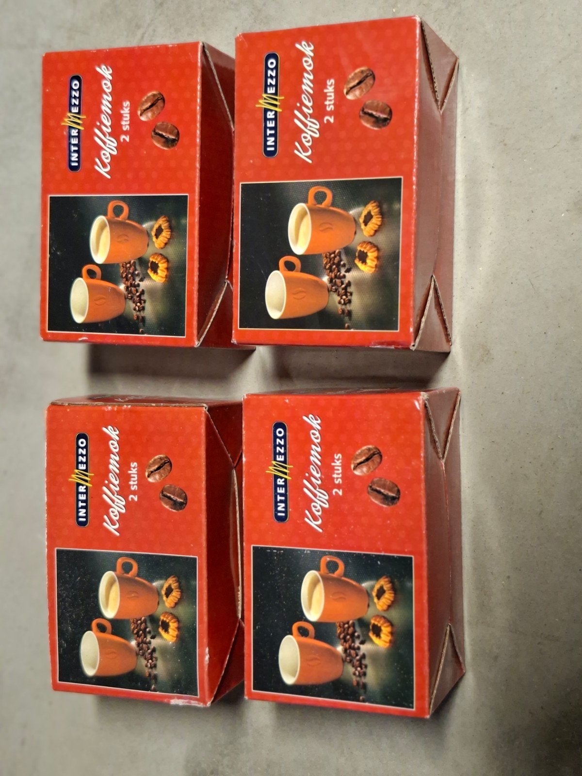 Nieuwe Intermezzo Koffiemokken - 2 stuks per doos, Overige typen, Nieuw, Ophalen of Verzenden, Overige merken