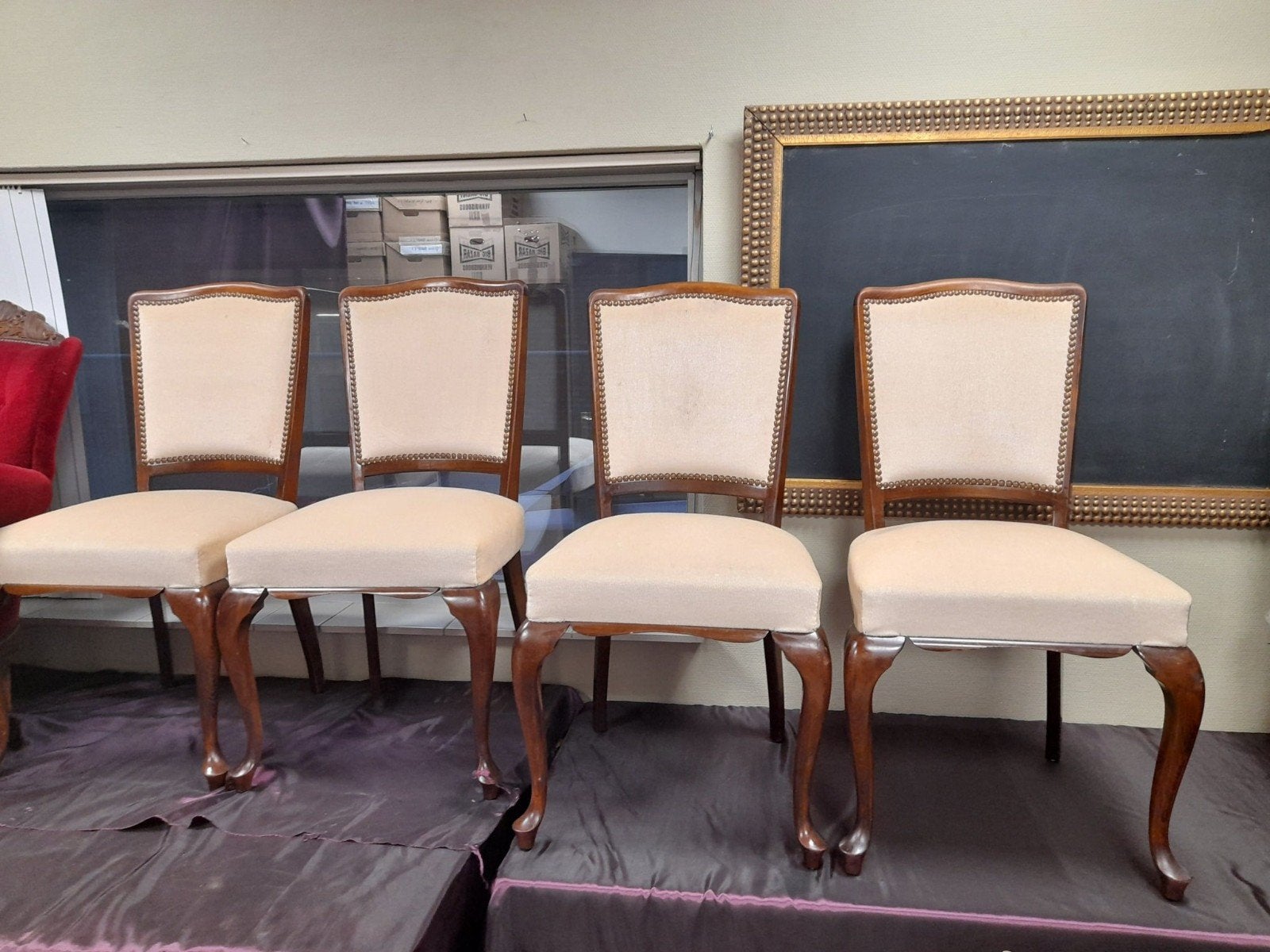 Set 4 nette Queen ann stoelen, Ophalen, Zo goed als nieuw, Eén