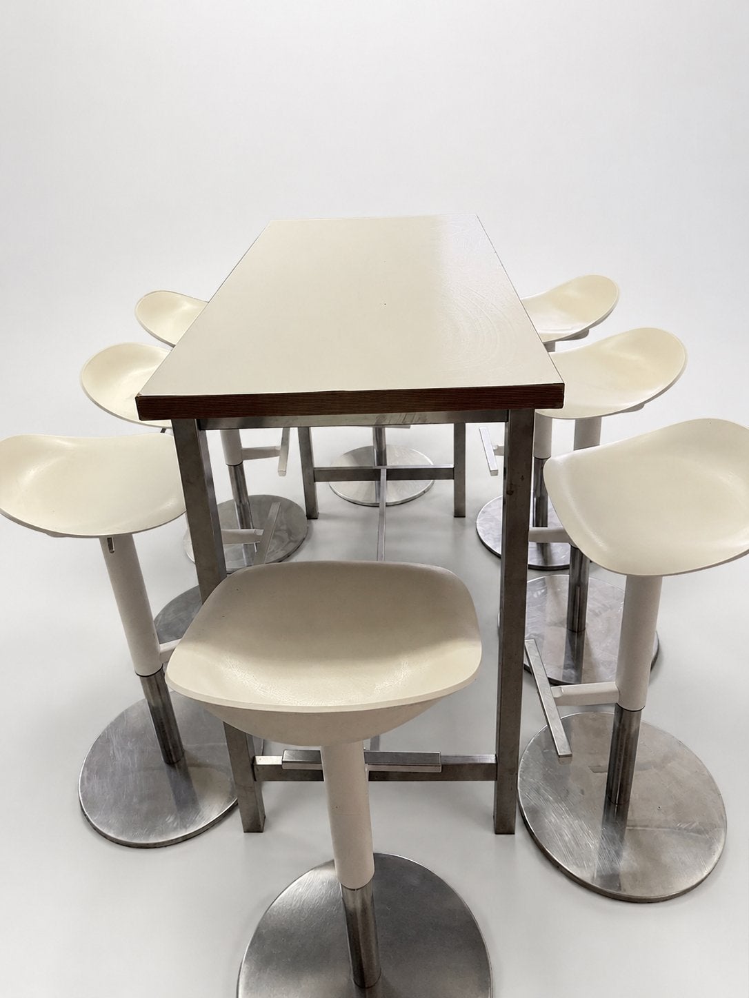 Set van 8 vintage barkrukken met bartafel, Ophalen, Kunststof, 90 cm of meer, Gebruikt
