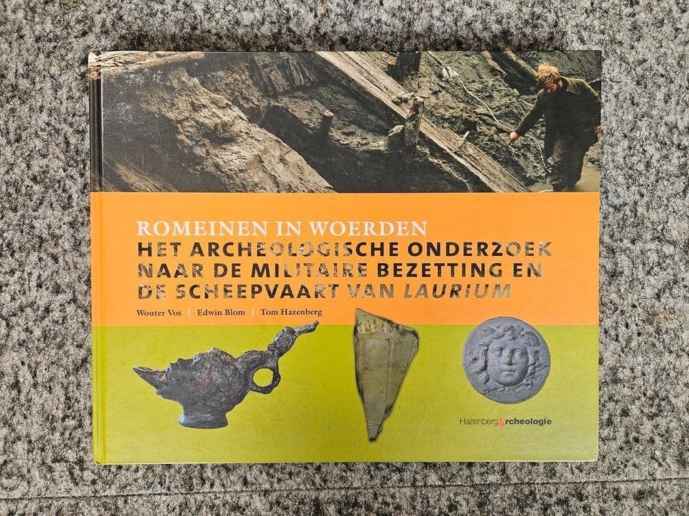 Romeinen in Woerden: Archeologisch onderzoek Laurium, Ophalen of Verzenden, 20e eeuw of later, Zo goed als nieuw, Wouter Vos, Edwin Blom, Tom Hazenberg