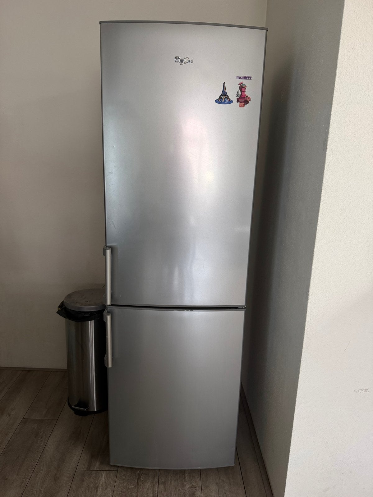 Whirlpool Koel-vriescombinatie WBE3414 TS - Zilver, Ophalen, Gebruikt, 200 liter of meer, Met aparte vriezer