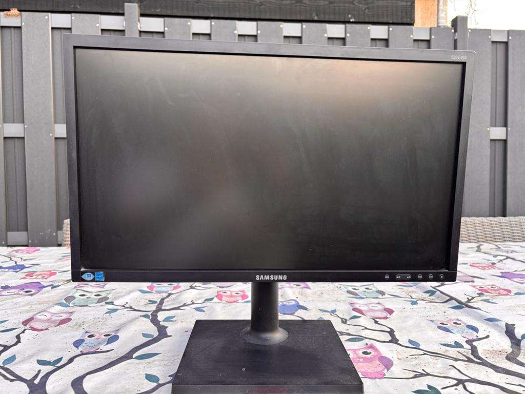 Samsung S22E450 Monitor - 22 inch Full HD, Ophalen, In hoogte verstelbaar, Full HD, Zo goed als nieuw