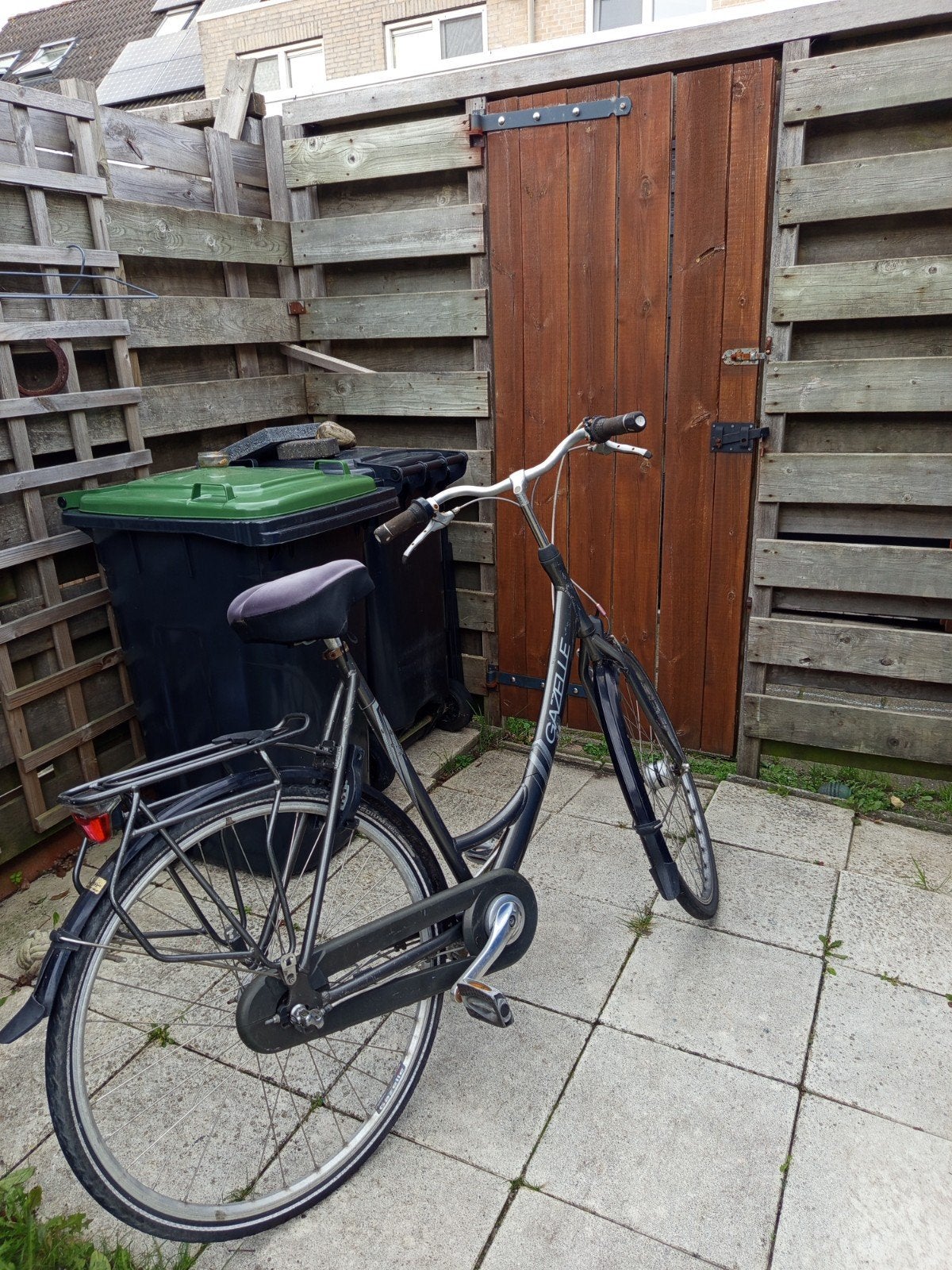 Gazelle damesfiets met versnellingen, Ophalen, Velgrem, Versnellingen, Gazelle