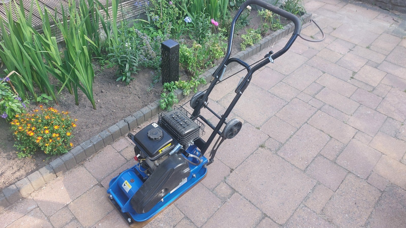 Trilplaatverdichter 78.5CC Benzine Motor, Ophalen of Verzenden, Gebruikt