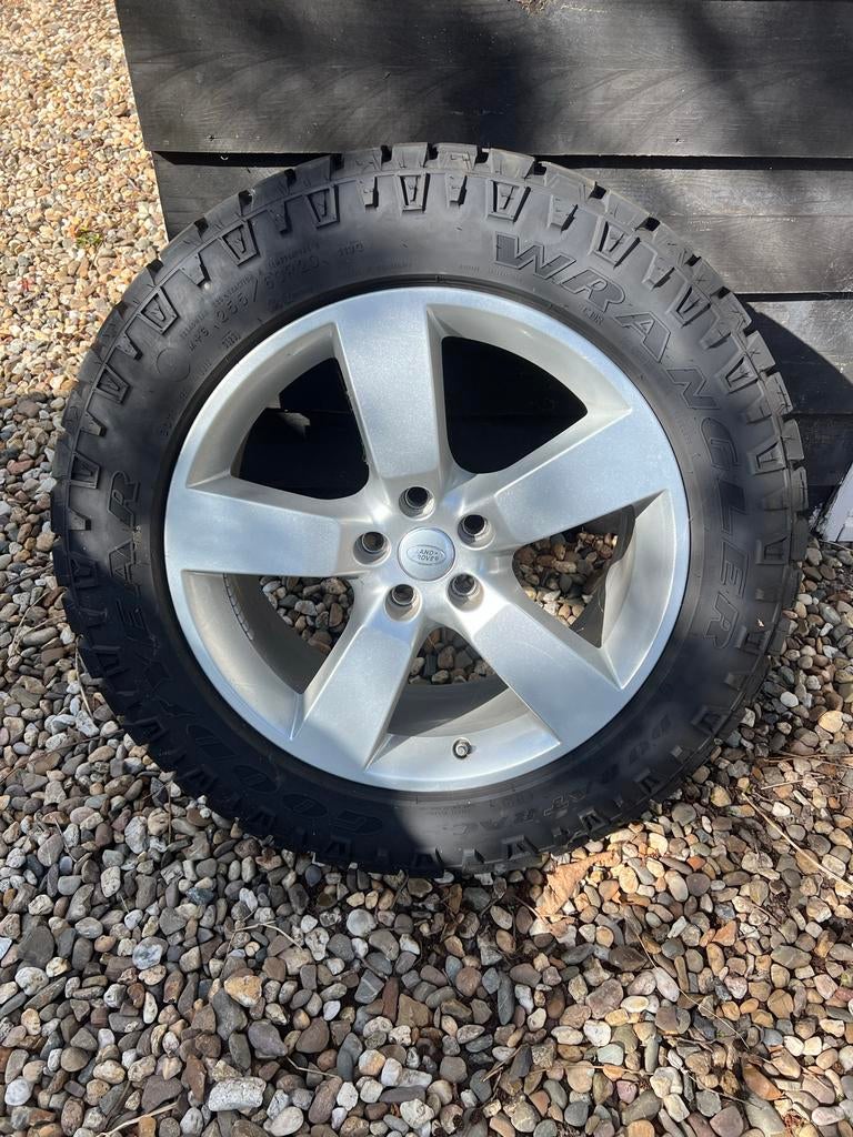 4x Goodyear Wrangler Mud-Terrain banden + velgen 255-60-R20, Ophalen, Gebruikt, 255 mm, Banden en Velgen