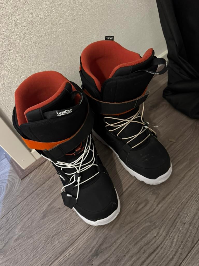 Snowboard boots maat 43, Sport en Fitness, Snowboarden, Ophalen of Verzenden, Zo goed als nieuw, Schoenen