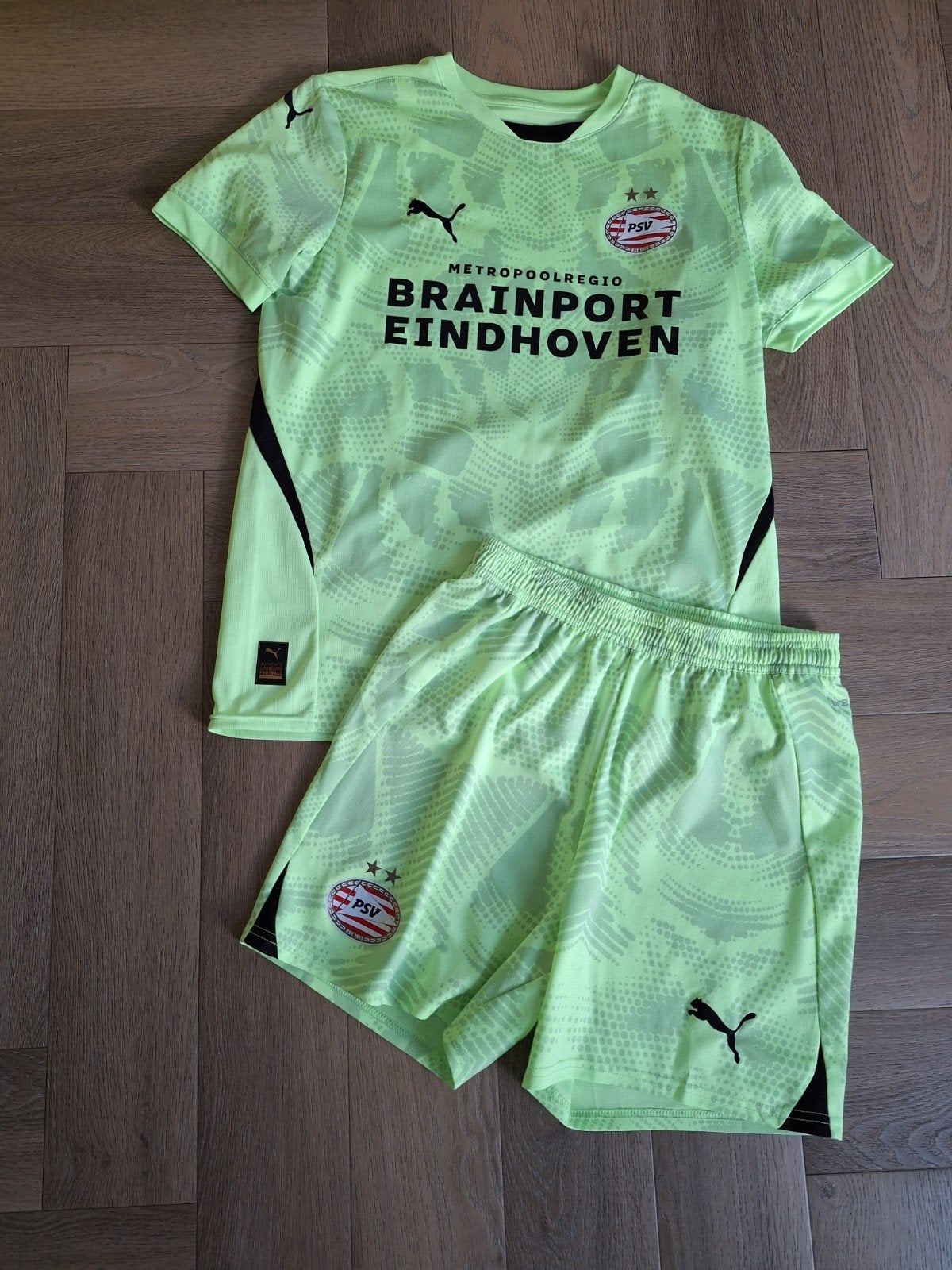 PSV tenue maat 176, Maat XS of kleiner, Ophalen, Zo goed als nieuw, Set