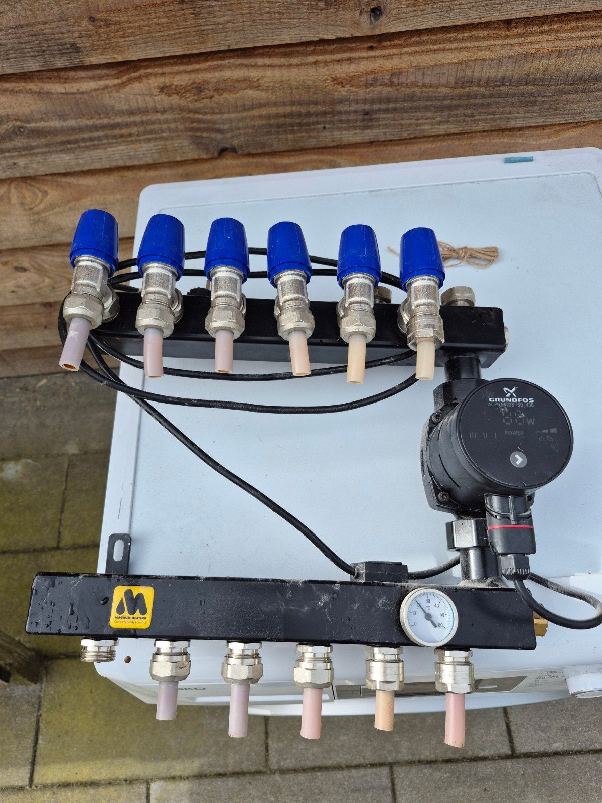 Vloerverwarming verdeler 6-groeps met Grundfos ALPH, Doe-het-zelf en Verbouw, Verwarming en Radiatoren, Overige typen, Minder dan 30 cm
