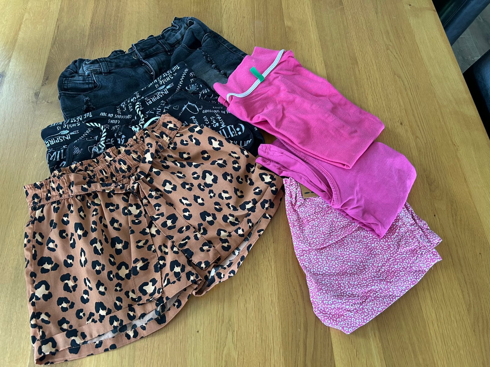Set korte broeken 152-158, Kinderen en Baby's, Kinderkleding | Maat 152, Verzenden, Zo goed als nieuw, Meisje, Setje