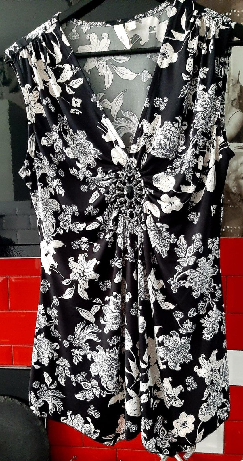 Nieuwe mouwloze shirt,  maat 40/42, Kleding | Dames, Zwart, Nieuw, Bodyflirt, Shirt of Top