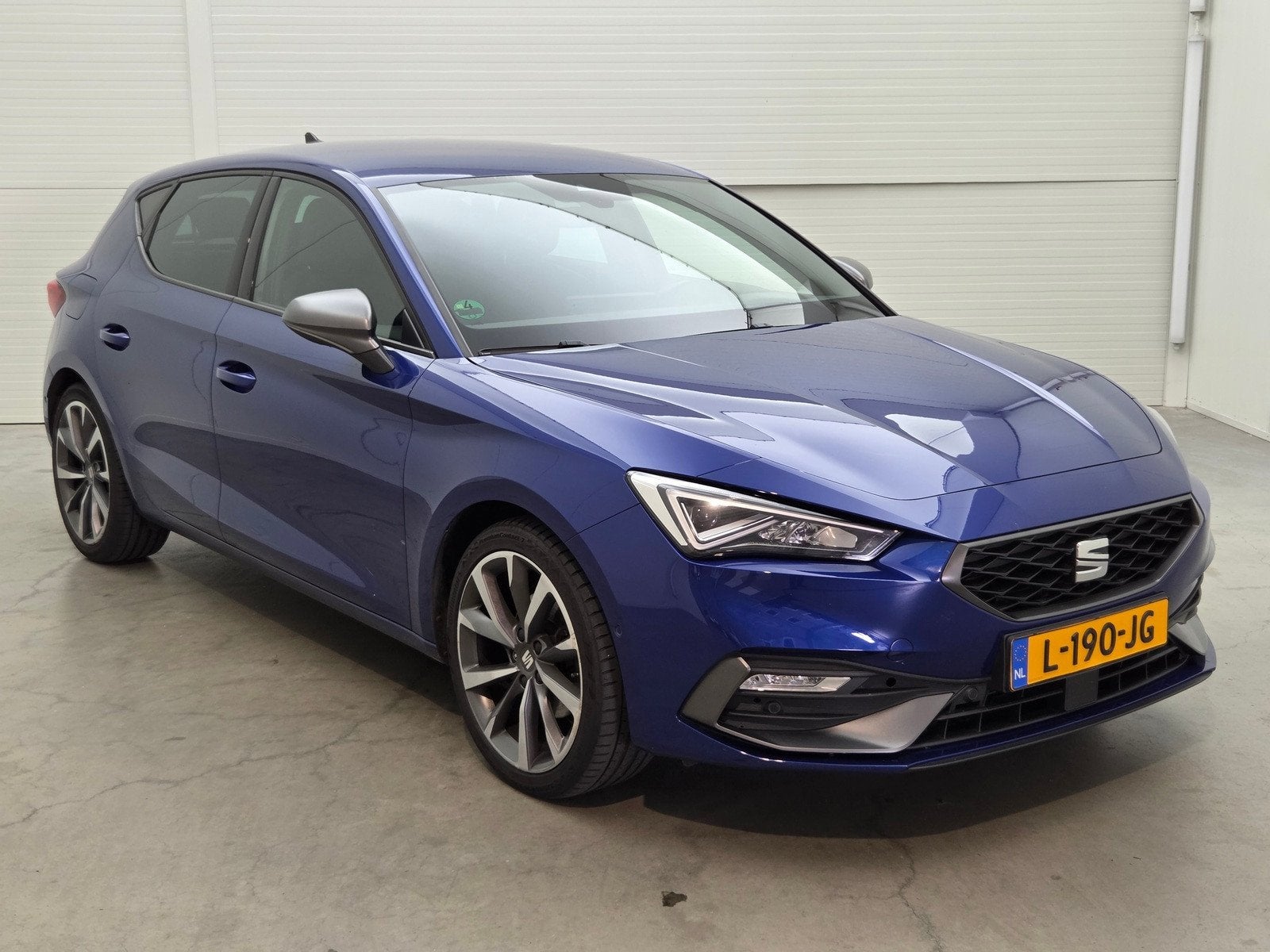 Seat Leon 1.5 eTSI FR Business Intense - Automaat - Navi - P, Dealer onderhouden, 4 cilinders, 150 pk, Leder en Stof