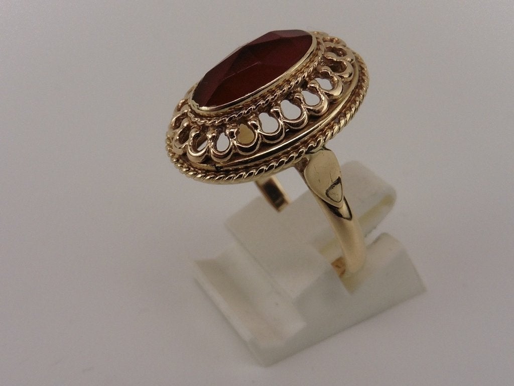 Gouden damesring met carneool                            G41, Sieraden, Tassen en Uiterlijk, 18 tot 19, Gebruikt, Overige kleuren