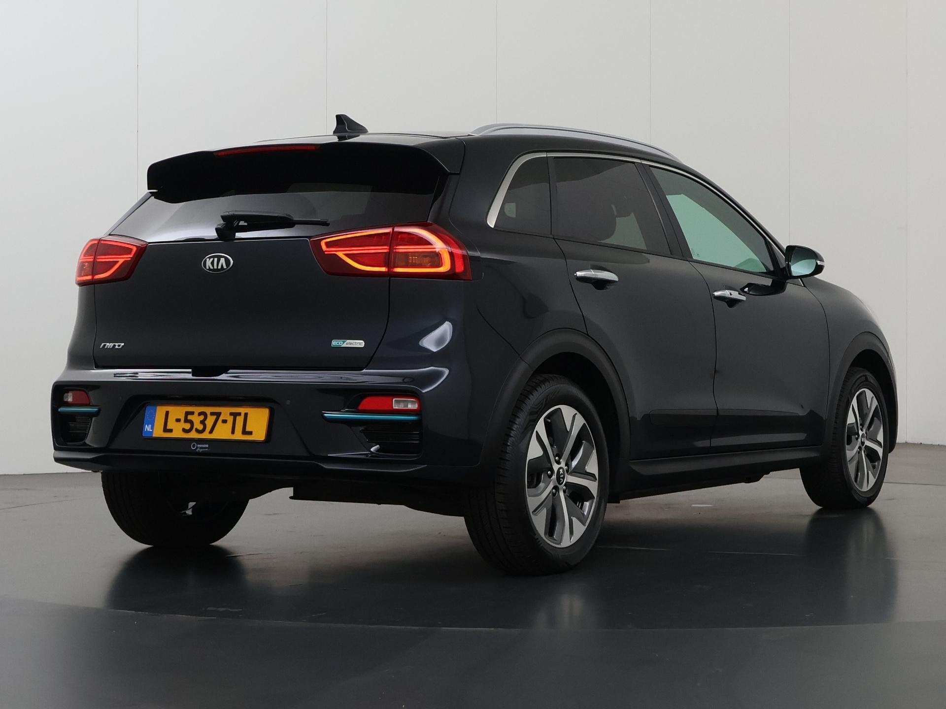 Kia e-Niro ExecutiveLine 64 kWh | Schuifdak | Stoel/Stuurver, Auto's, Gebruikt, 1712 kg, Blauw, 64 kWh