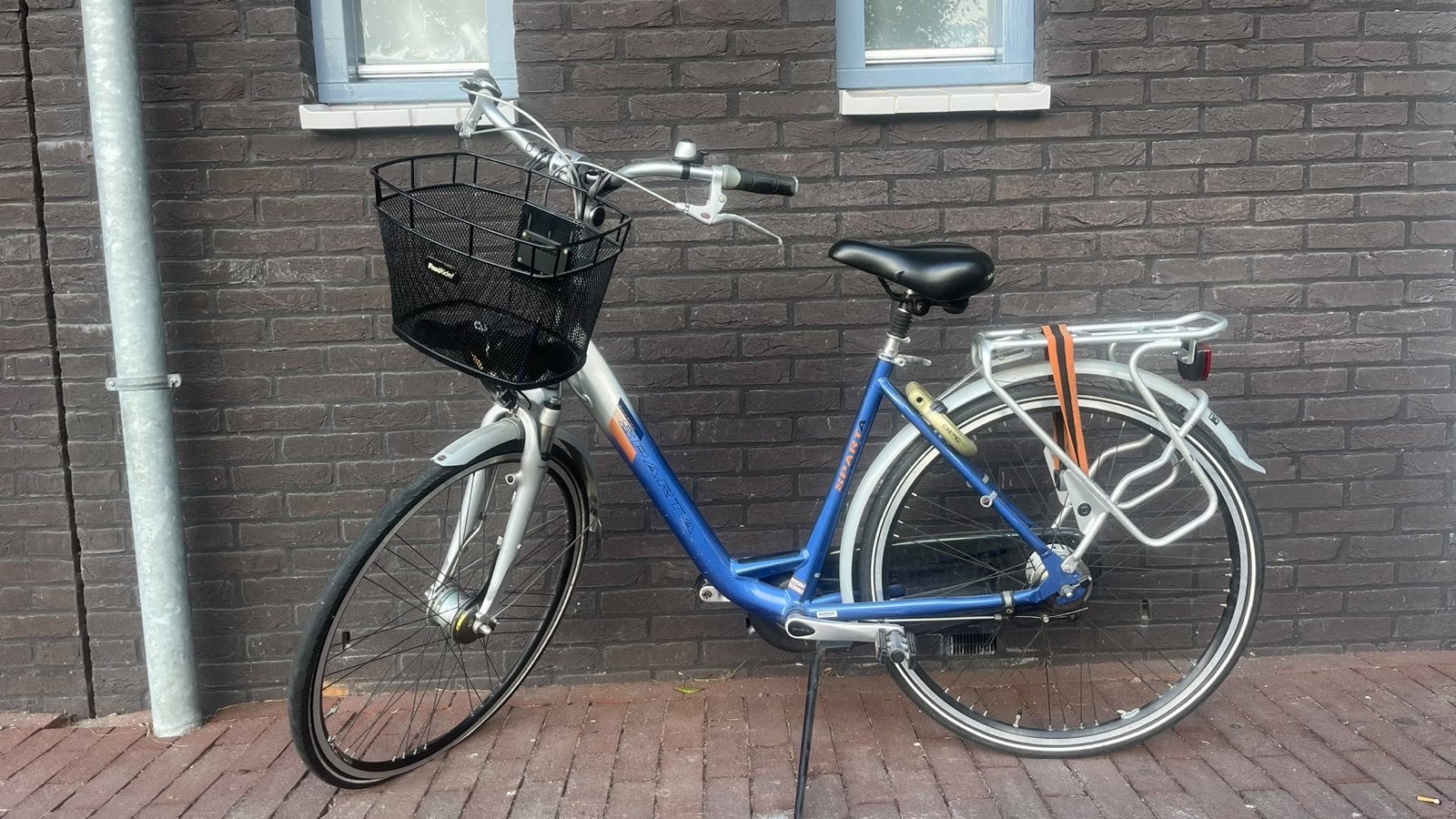 Stadsfiets met mand, Gebruikt, Velgrem, Versnellingen, 56 cm of meer
