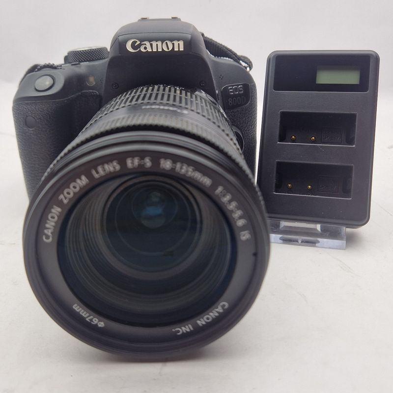 Canon EOS 800D18-135mm lens || Nu voor maar € 449,99, Auto-onderdelen, Accu's en Toebehoren, Ophalen of Verzenden, Gebruikt, Mini