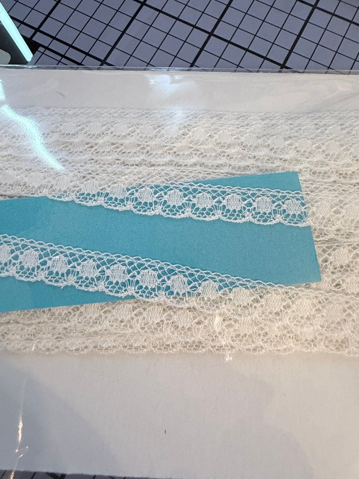 Valencinne lace wit franse kant 13 meters 1cm breed, Hobby en Vrije tijd, Naaien en Fournituren, Ophalen of Verzenden, Nieuw, Kant