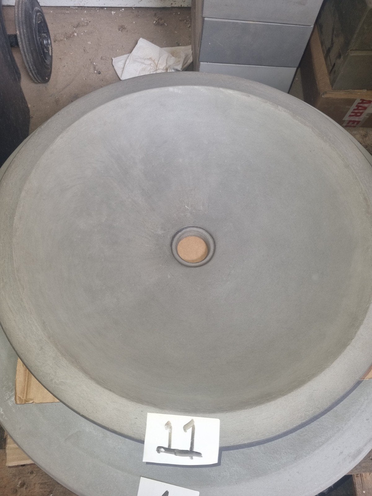 Betonnen wasbak grijs 50 cm, Doe-het-zelf en Verbouw, Ophalen