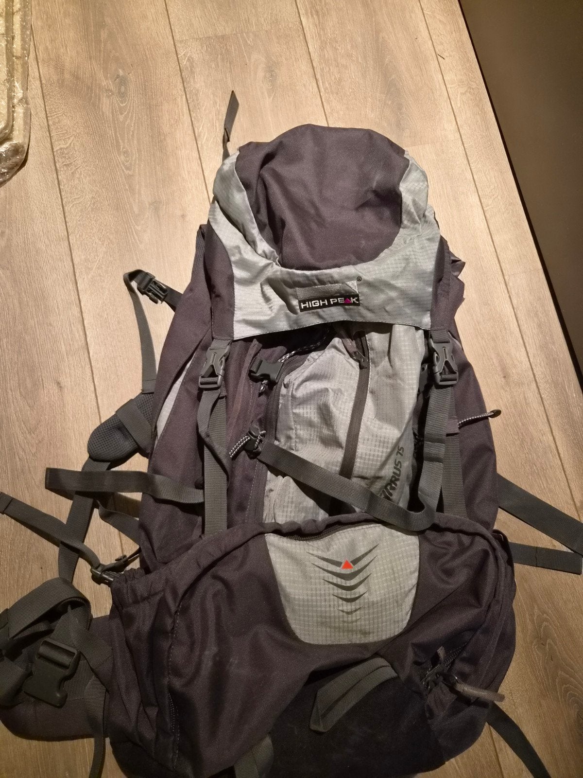 High Peak Rucksack - Ideaal voor Trekking en Reizen, Overige merken, 40 cm of meer, Ophalen of Verzenden, Zo goed als nieuw