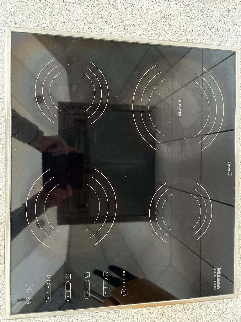 MIELE INDUCTIE KOOKPLAAT KM471, Ophalen, Gebruikt, 4 kookzones, Inductie