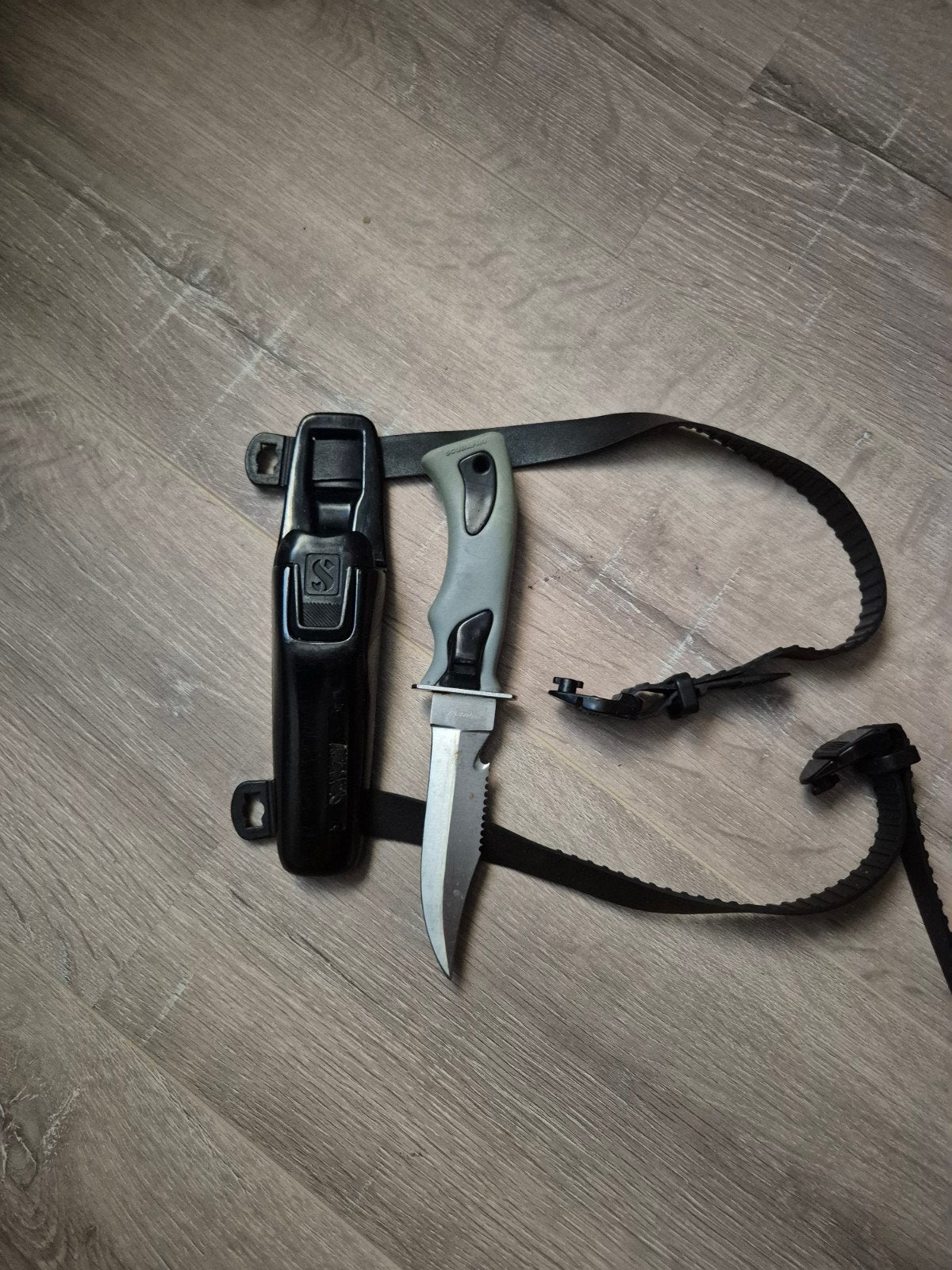 Scubapro duikmes met schede en beenbanden, Ophalen of Verzenden, Gebruikt, Overige typen