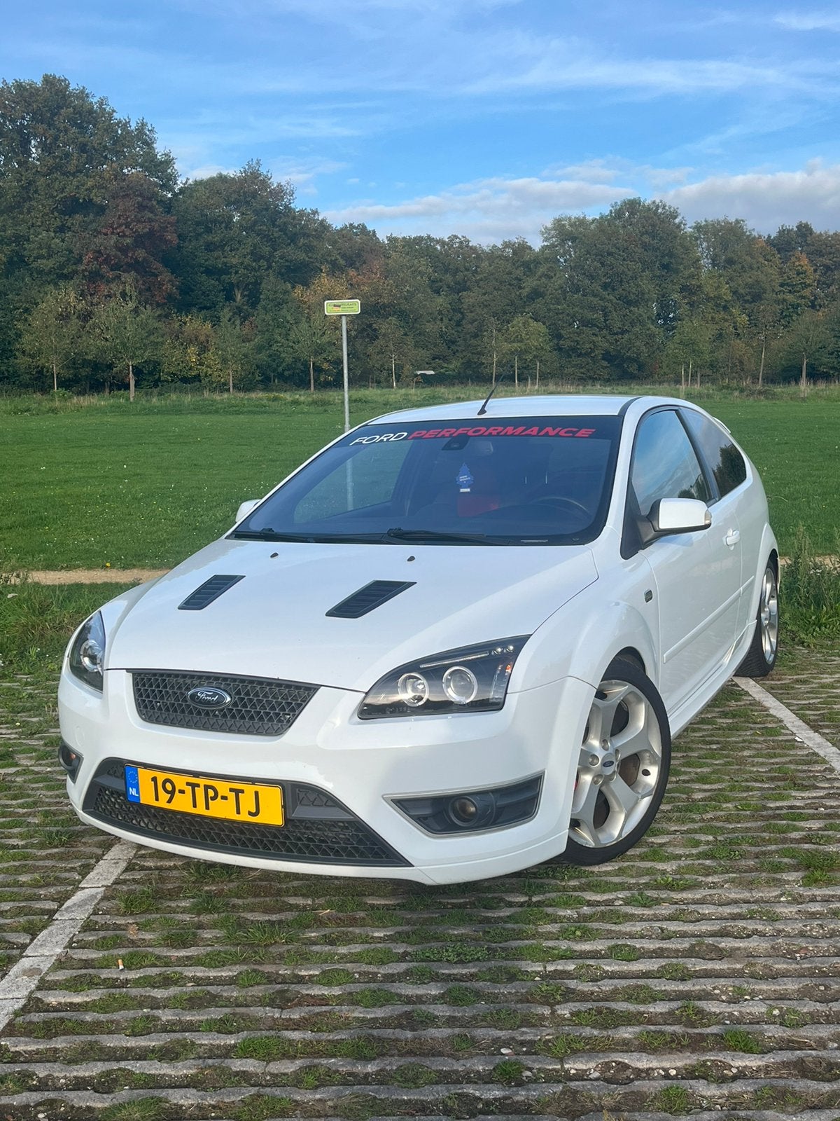 Ford Focus 2.5 20V Turbo 166KW 3D 2007 Wit, Auto's, Ford, Particulier, Focus, Benzine, E, Hatchback, Handgeschakeld, Origineel Nederlands