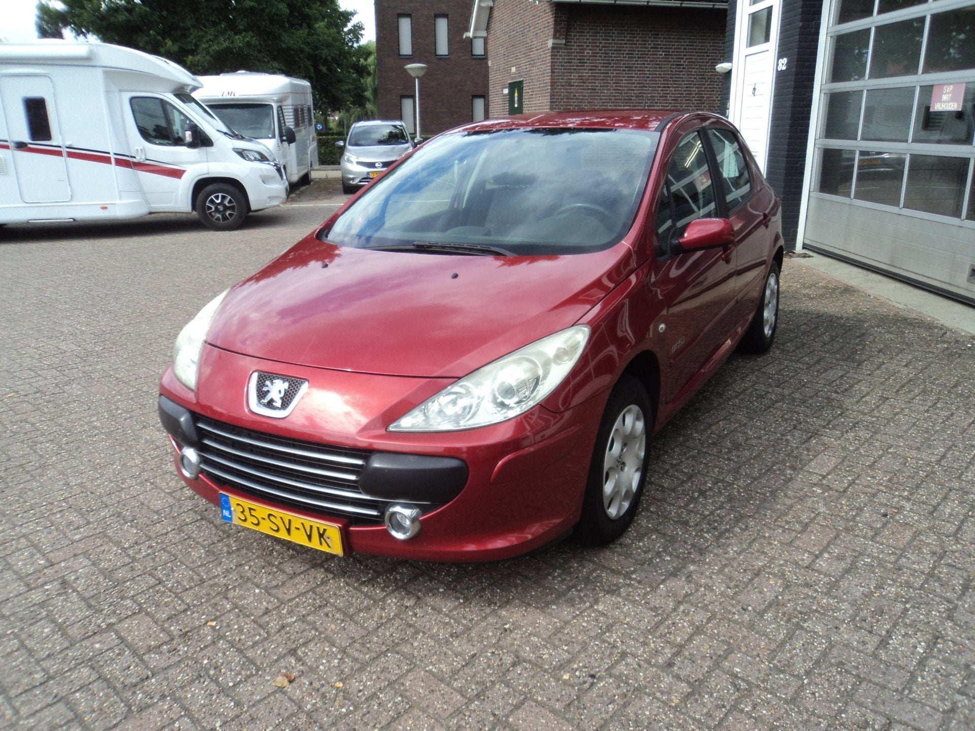 Peugeot 307 1.6-16V Oxygo Cruise Clima Trekhaak, Auto's, Peugeot, Voorwielaandrijving, Stof, Gebruikt, Zwart
