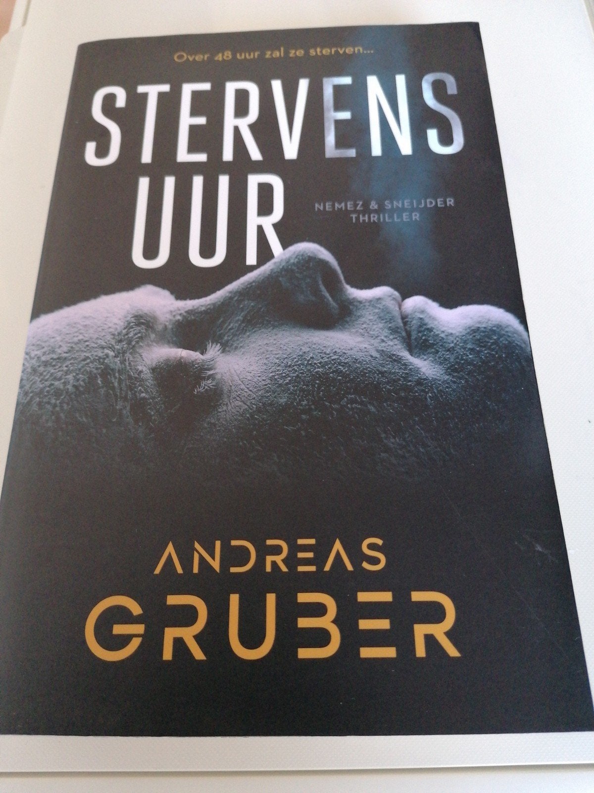 Stervensuur - Nemez & Sneijder thriller - Andreas Gruber, Gelezen, Ophalen of Verzenden, Andreas Gruber, Europa overig