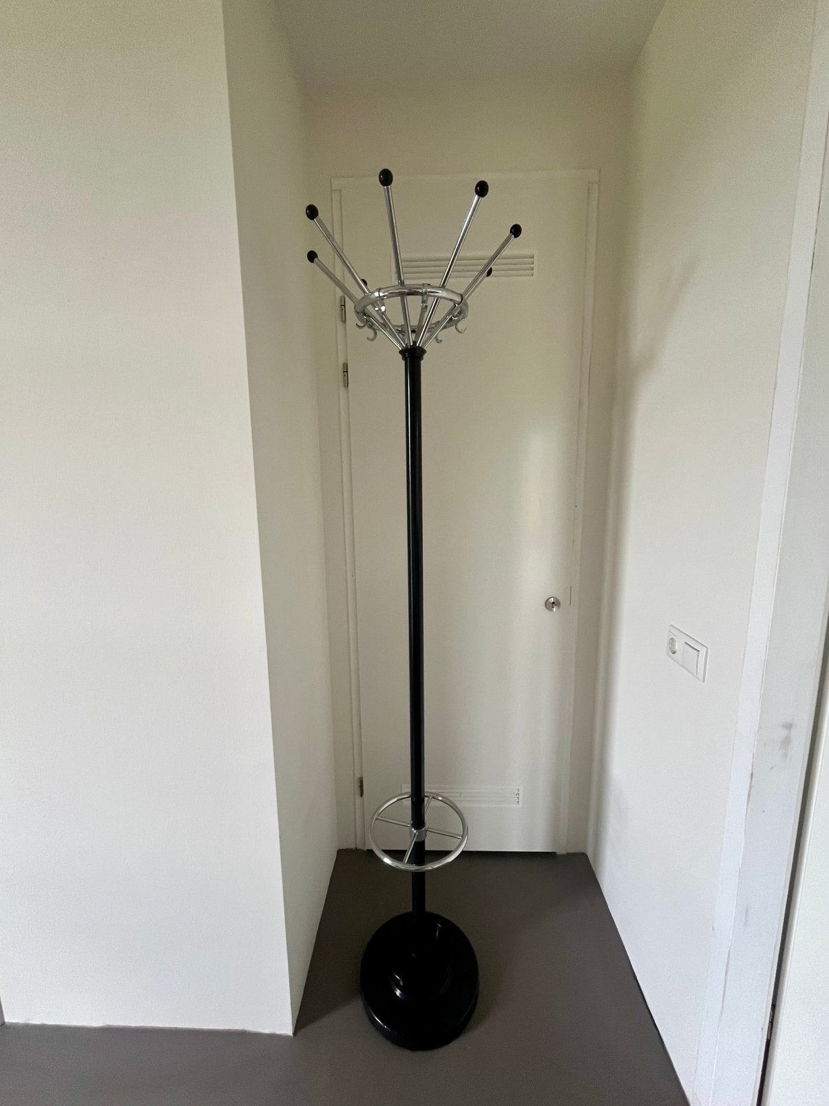 Gispen 1016 Kapstok, Huis en Inrichting, Ophalen, Zo goed als nieuw, Metaal, Staande kapstok