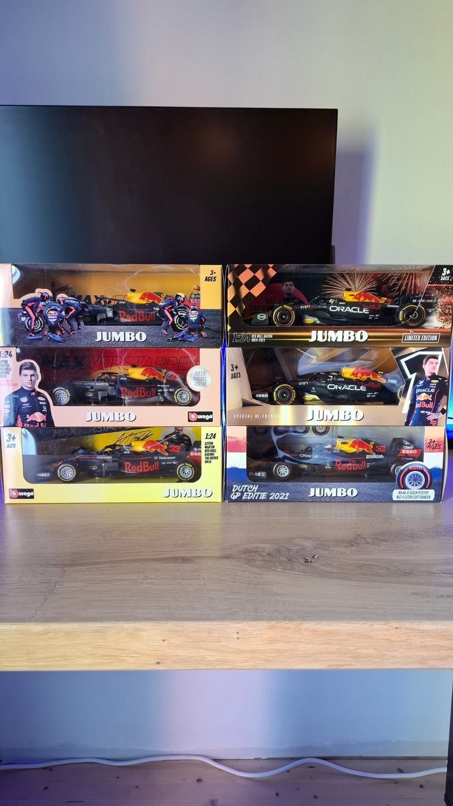 Volledige collectie 1:24 jumbo max verstappen auto's, Verzamelen, Automerken, Motoren en Formule 1, Verzenden, Zo goed als nieuw
