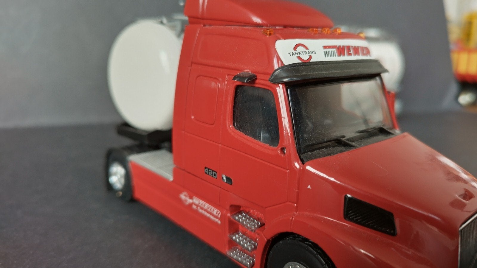 Volvo NH 12 Willy Wewer 1:50 Lion Toys Pol, Verzenden, ., Zo goed als nieuw, Lion