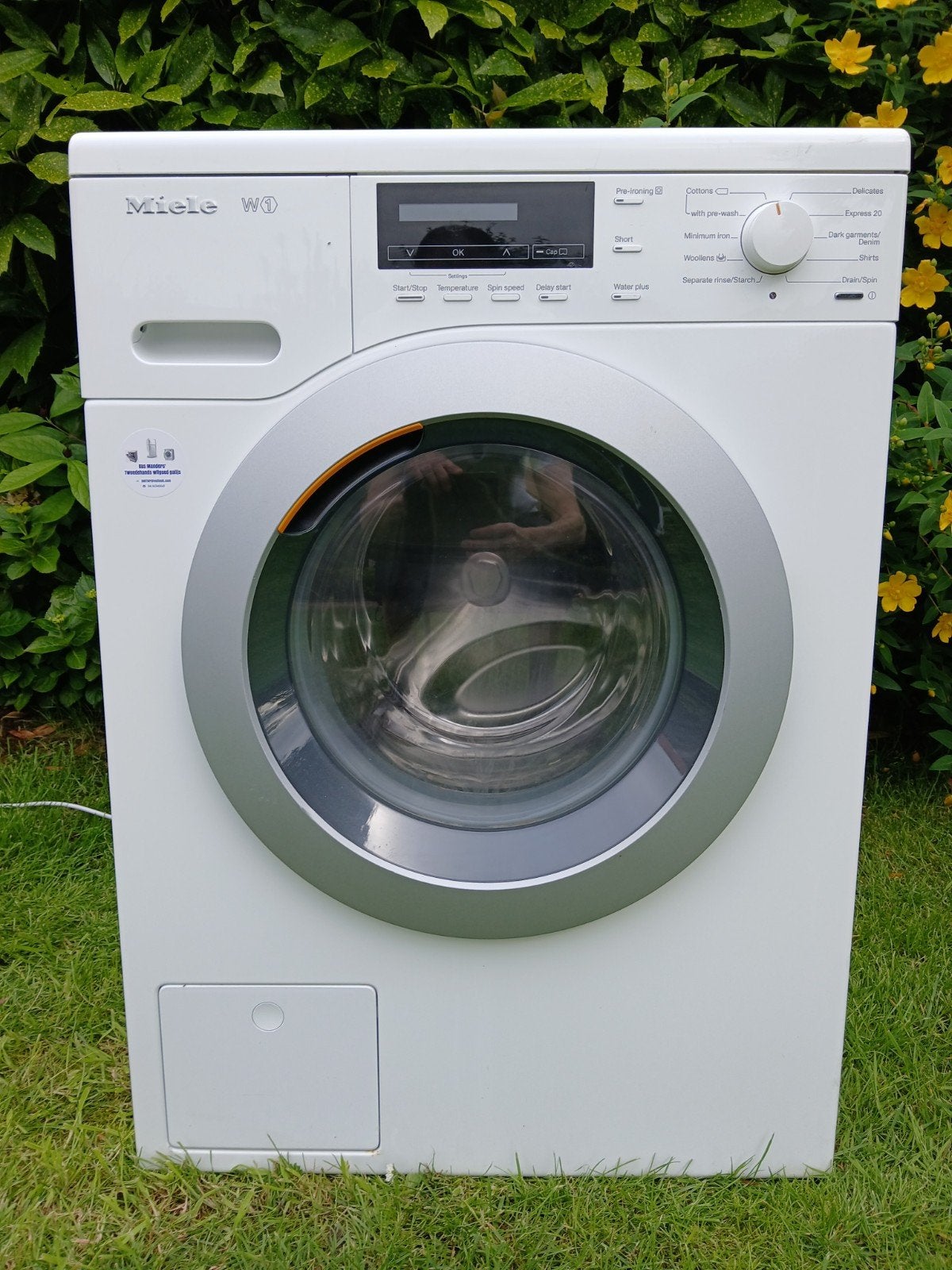 Jonggebruikte Miele W1 wasmachine, 1200 tot 1600 toeren, 8 tot 10 kg, Ophalen of Verzenden, Zo goed als nieuw