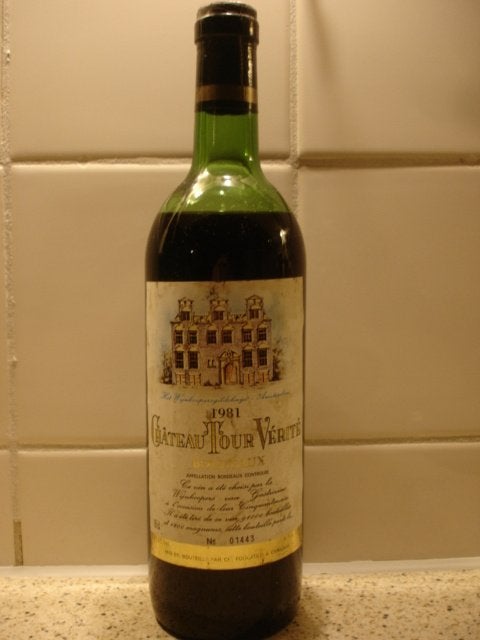 Château Tour Vérité, Bordeaux 1981, genummerde fles no.01443, Ophalen, Frankrijk, Zo goed als nieuw, Rode wijn
