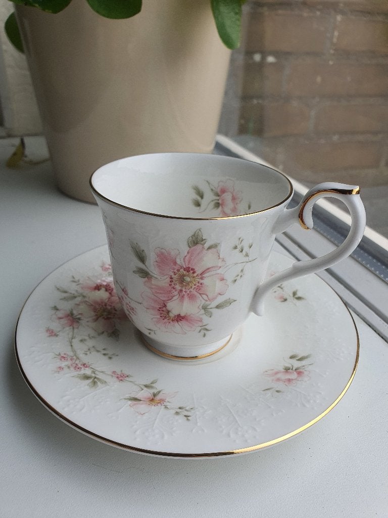 Royal Albert For All Seasons Breath of Spring Kop & Schotel, Ophalen of Verzenden