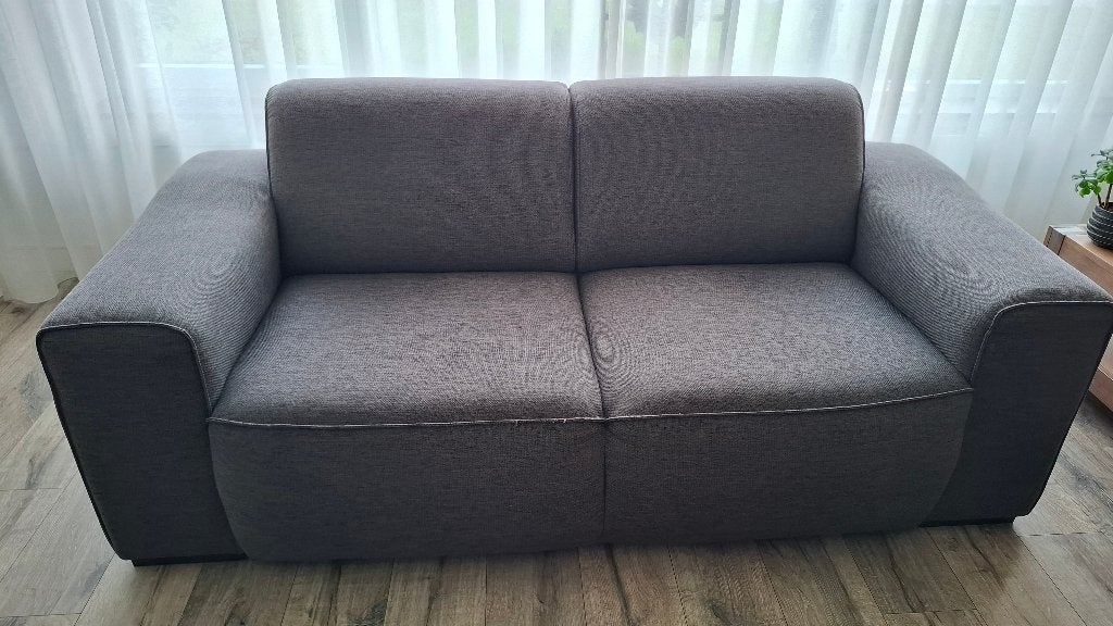 Foto 2 van Bankstel en eetkamerstoelen