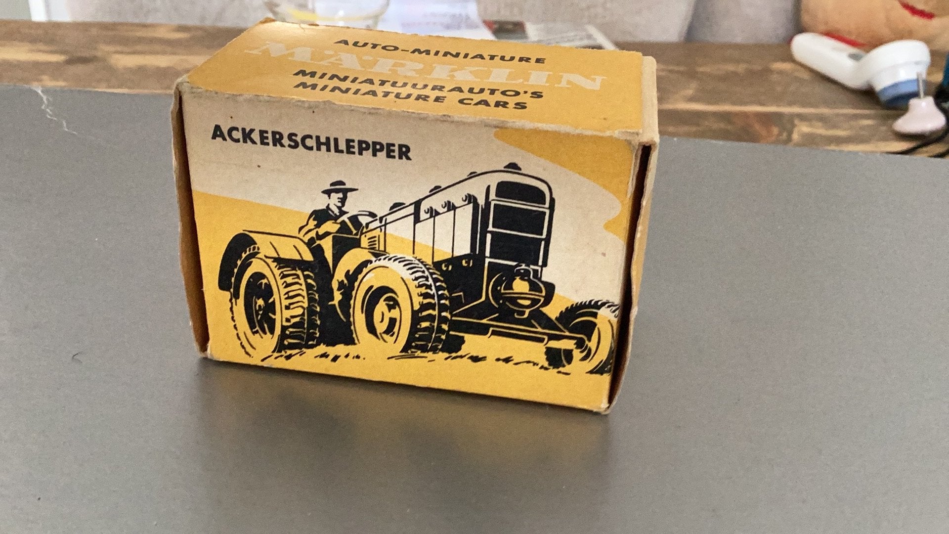 Tk: marklin ackerslepper 8029 leeg doosje in goede staat, Hobby en Vrije tijd, Modelauto's | 1:43, Ophalen of Verzenden, Zo goed als nieuw