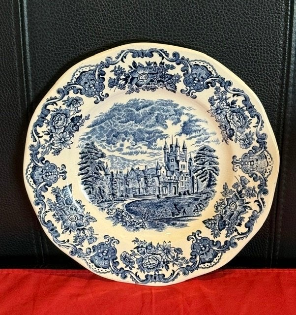 dinerbord Royal homes of Britain, Windsor Castle - Wedgwood, Ophalen, Gebruikt, Aardewerk, Bord(en)