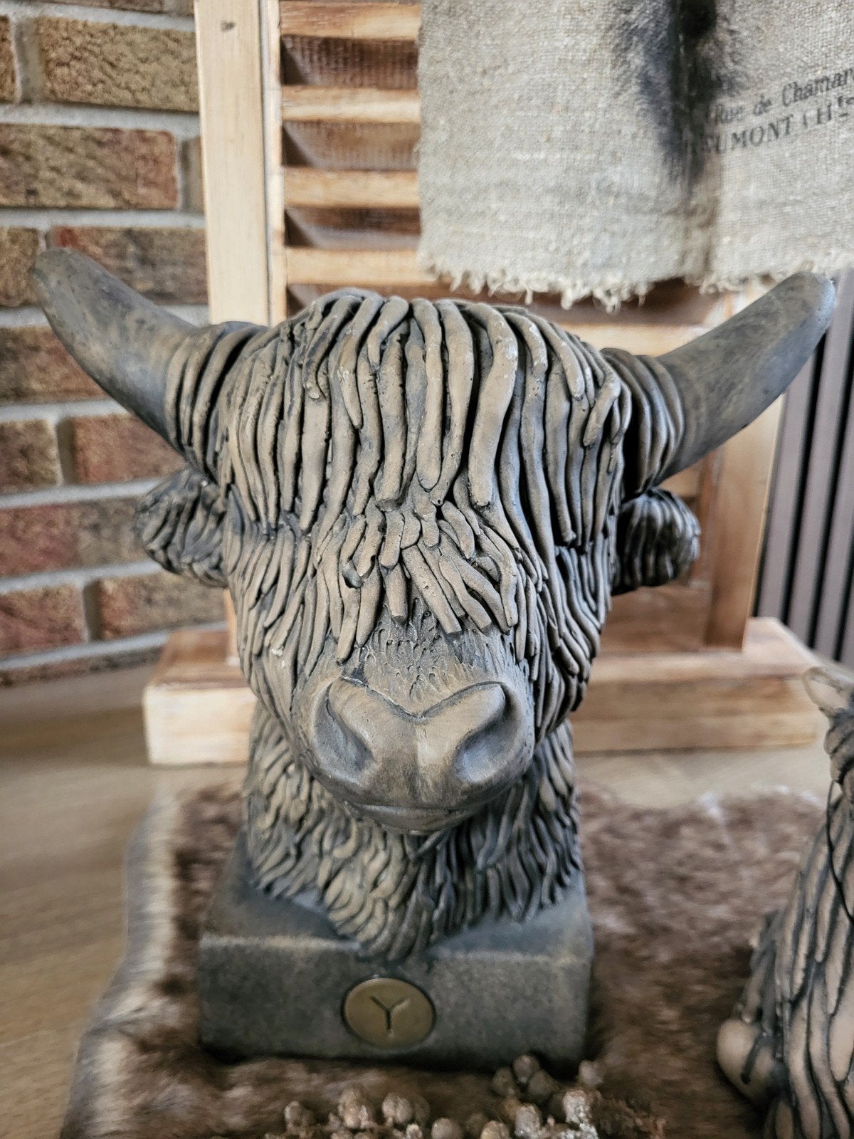 Decoratieve Schotse Hooglander beeld Brynxz, Ophalen, Bruin, Steen/keramiek, Landelijk