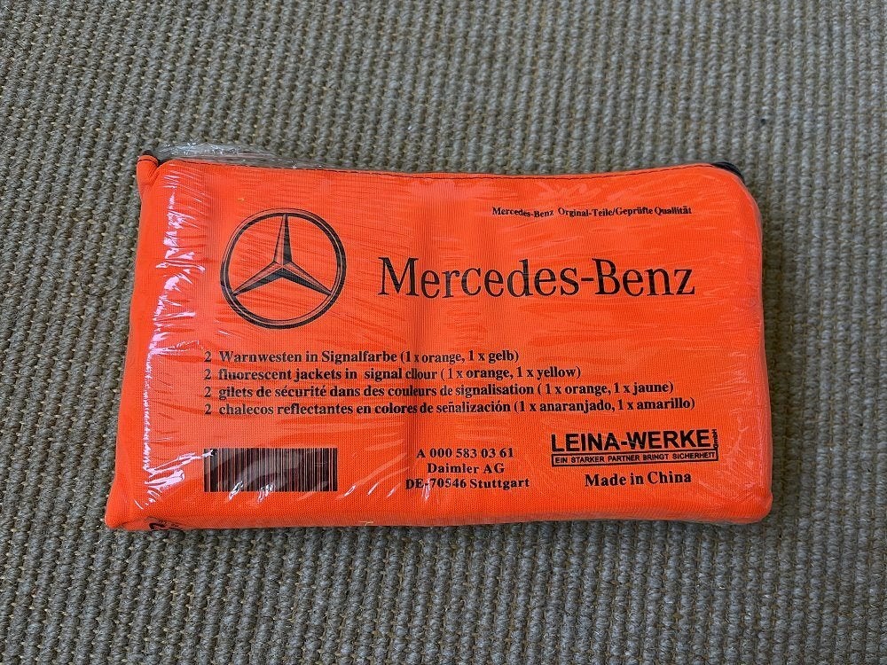 2 stuks Mercedes-Benz veiligheidsvestjes OEM NIEUW OVP, Ophalen of Verzenden, Nieuw, Mercedes-Benz