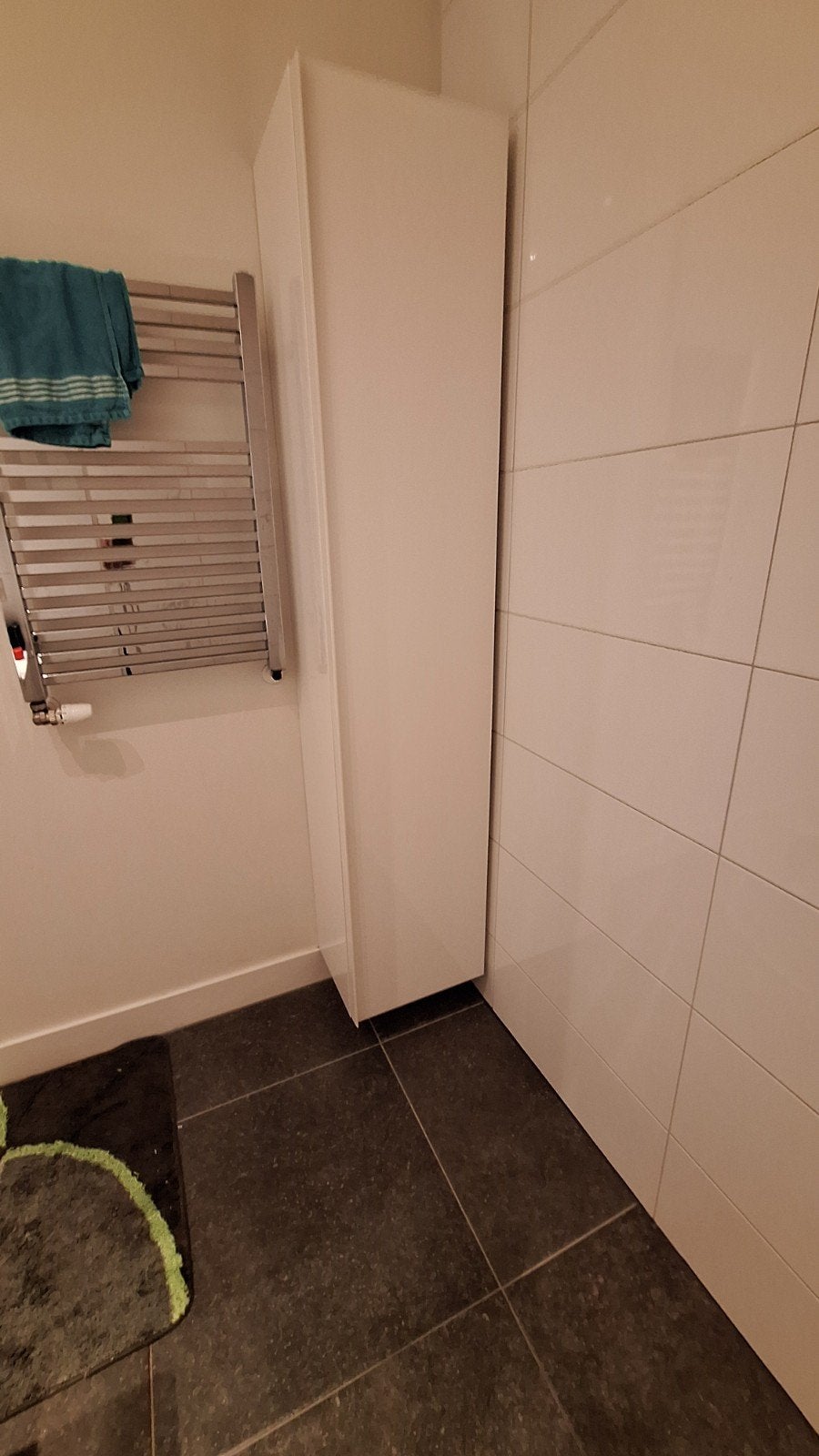 Badkamer meubelset hoogglans wit voor een chique look.kt je, Eén persoon