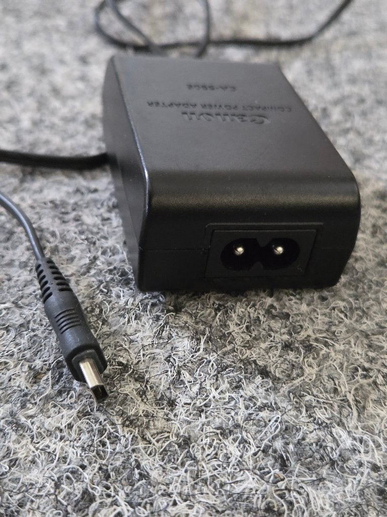 Canon CA-590E adapter /lader, Ophalen of Verzenden, Gebruikt